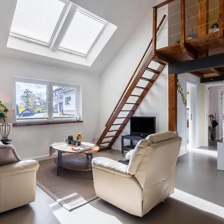 Snug In With Garden Apartment