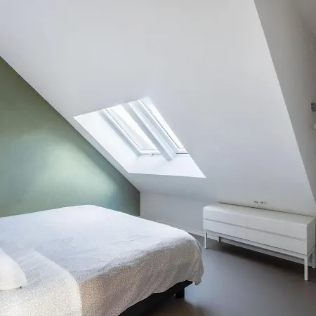 Snug In With Garden Apartment